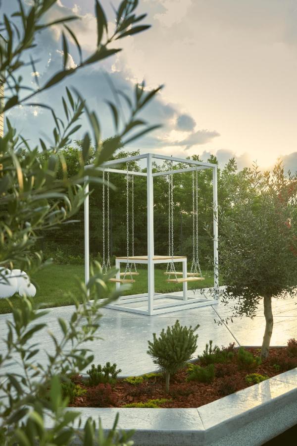 Riverside Pool Villa-Karlofça Dış mekan fotoğraf